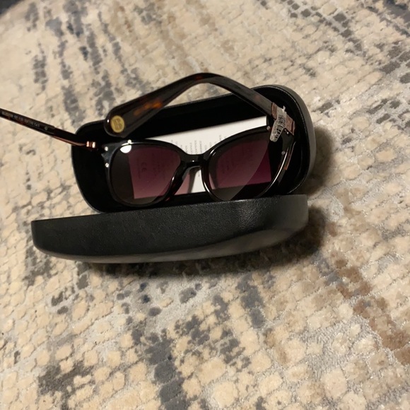 *NWT* Balmain Cat Eye Sunglasses - Picture 6 of 9